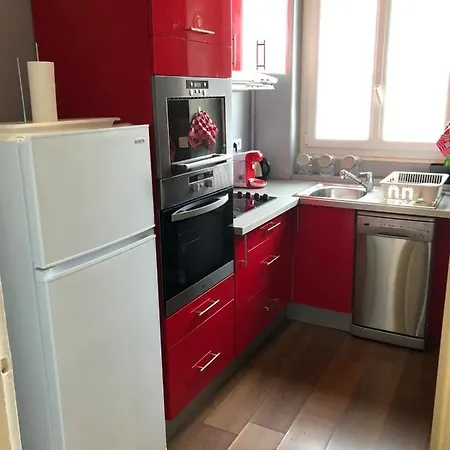 Monfs Clermont-ferrand, Pres De Toute Commodites Апартаменты Клермон-Ферран