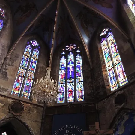 Monfs Clermont-ferrand, Pres De Toute Commodites Apartment *