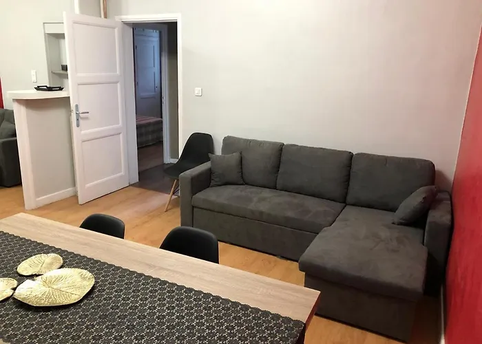 Monfs Clermont-ferrand, Pres De Toute Commodites Appartamento Clermont-Ferrand